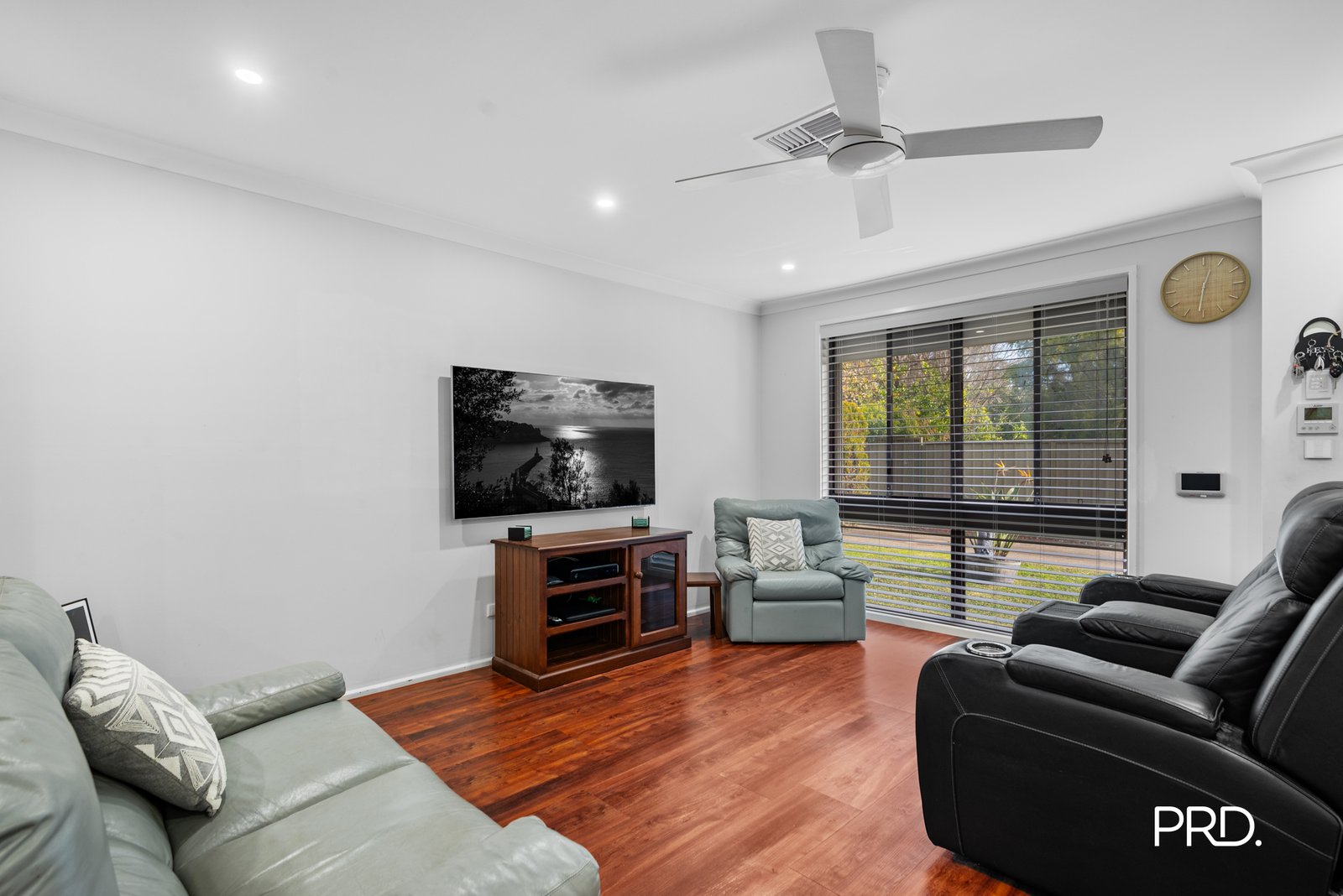 2/17 Algie Crescent KINGSWOOD 4