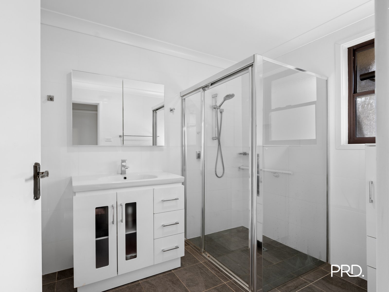 2/17 Algie Crescent KINGSWOOD 11