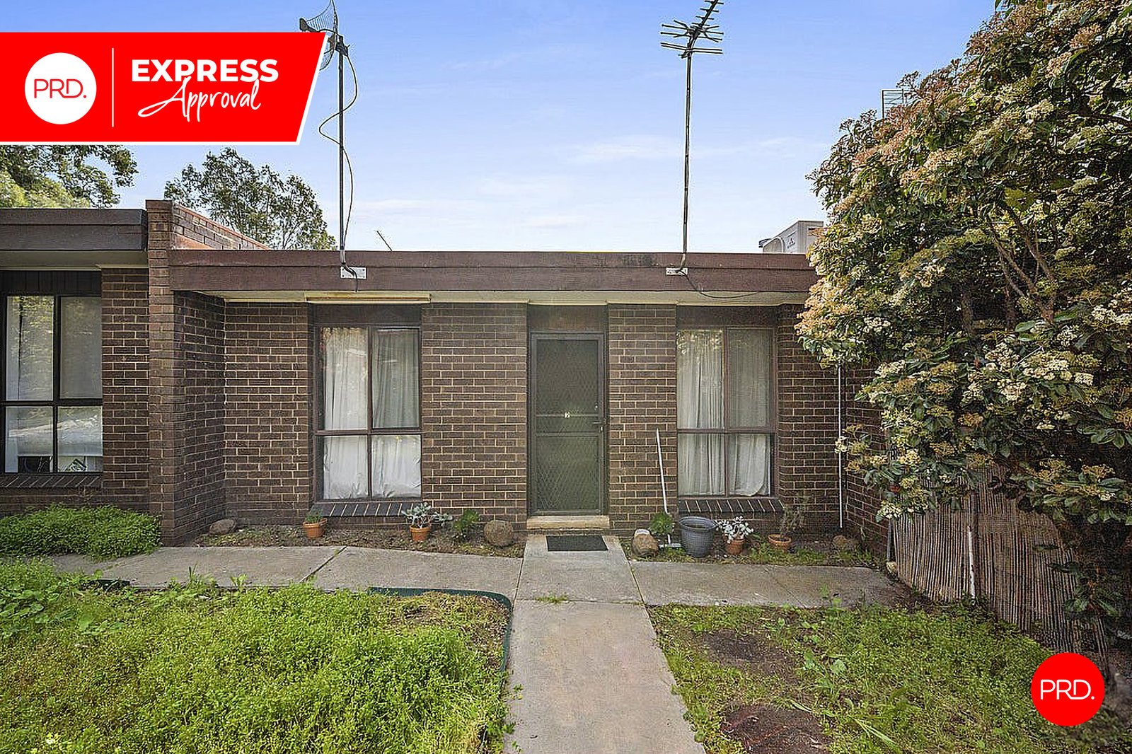 2/17 Arms Street LONG GULLY 1
