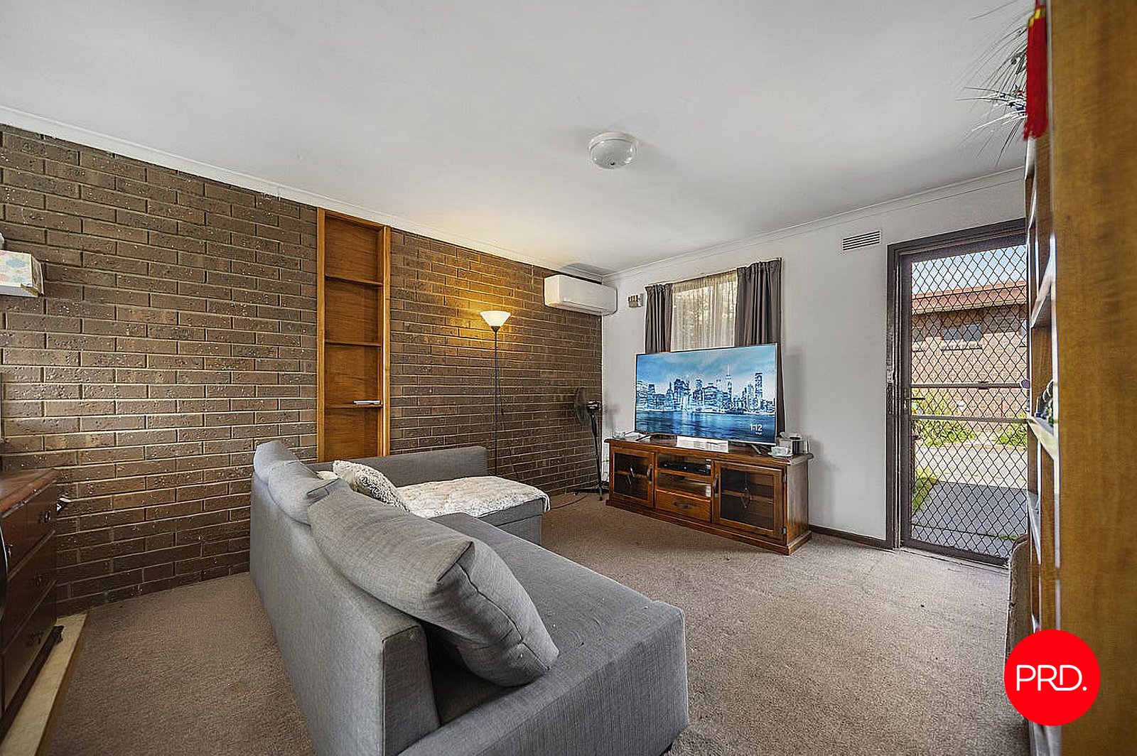2/17 Arms Street LONG GULLY 2