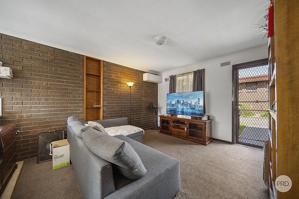 2/17 Arms Street LONG GULLY 2