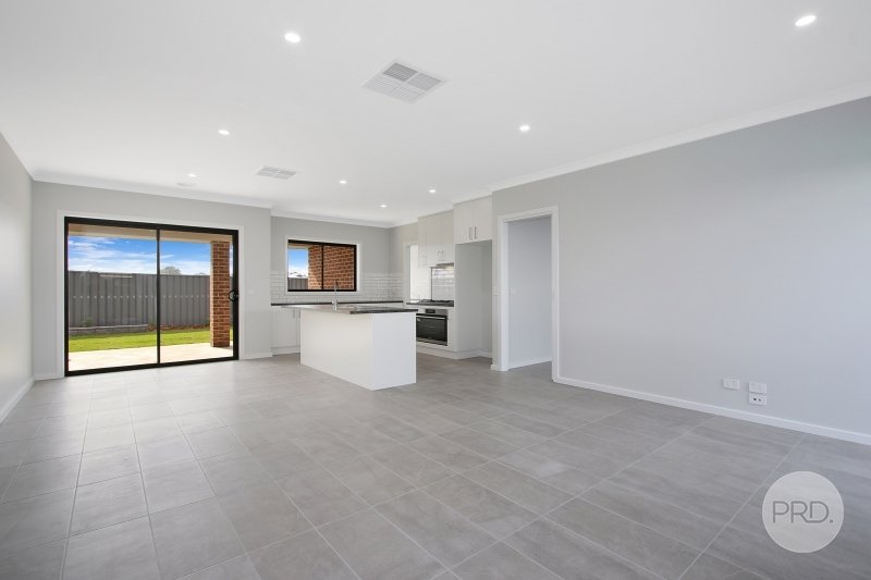 217 Brooklyn Drive THURGOONA 3