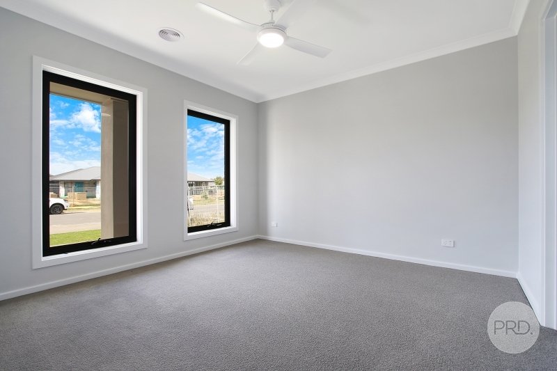 217 Brooklyn Drive THURGOONA 5