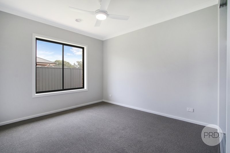 217 Brooklyn Drive THURGOONA 8