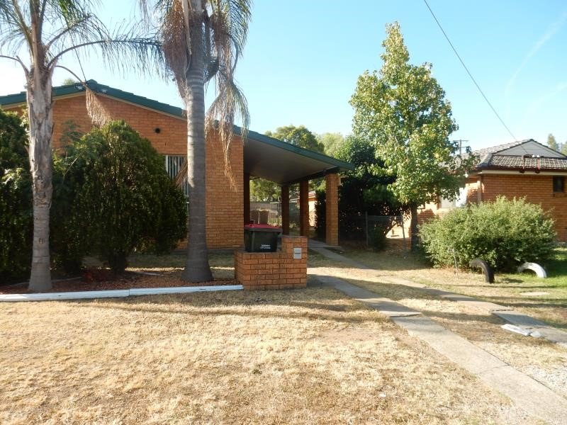 2/17 Burilla Street TAMWORTH 1