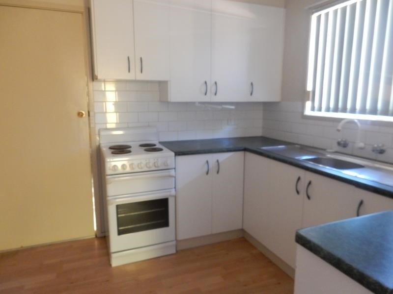 2/17 Burilla Street TAMWORTH 3