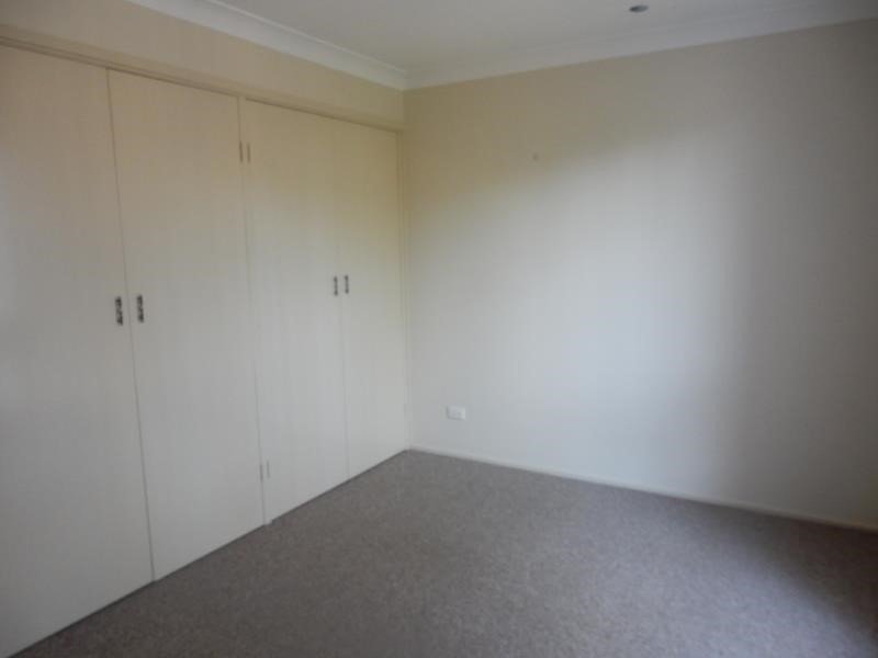 2/17 Burilla Street TAMWORTH 7