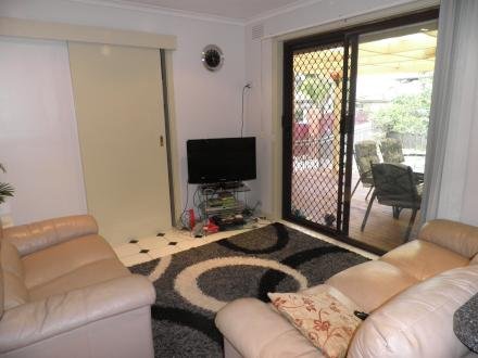 Gallery: 217 Centre Dandenong Road