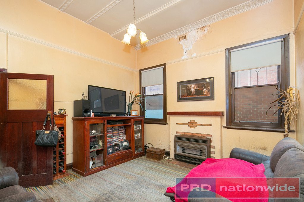 217 Clyde Street SOLDIERS HILL 12