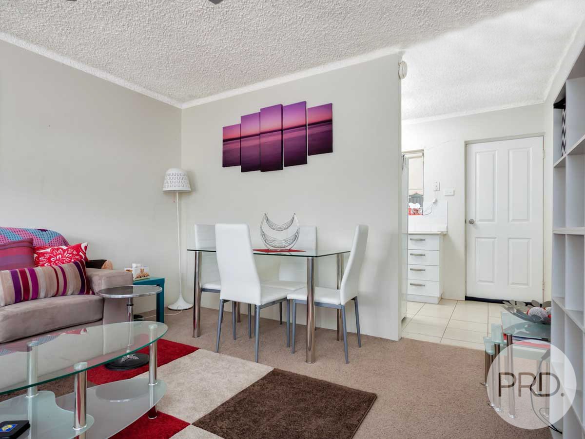 2/17 Cochrane Street KOORINGAL 3