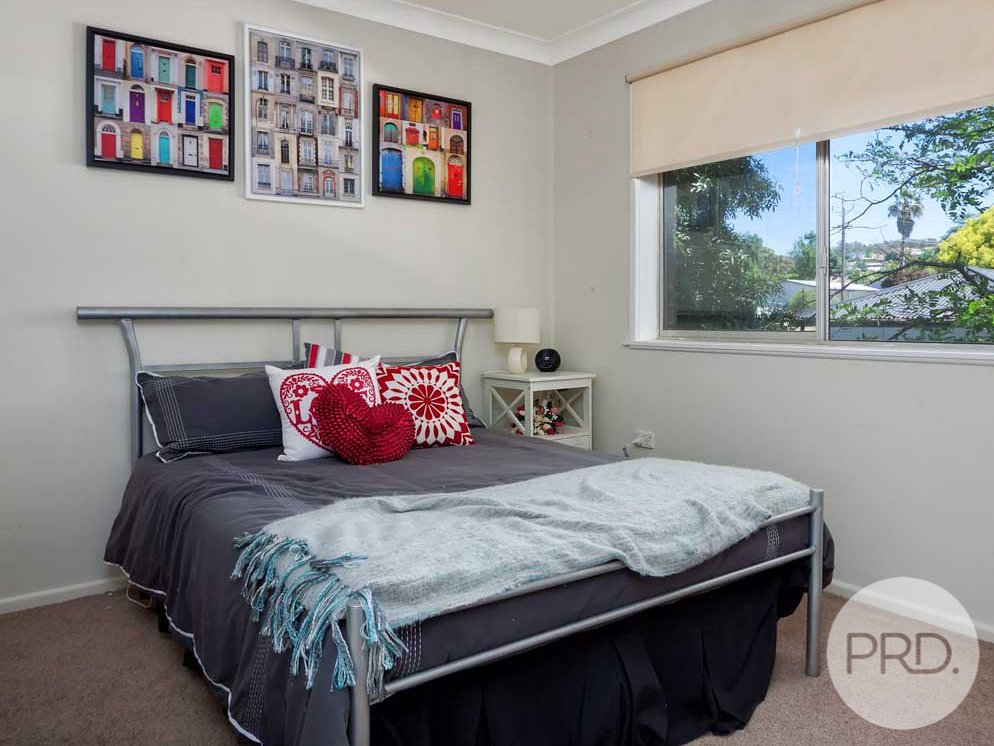 2/17 Cochrane Street KOORINGAL 6
