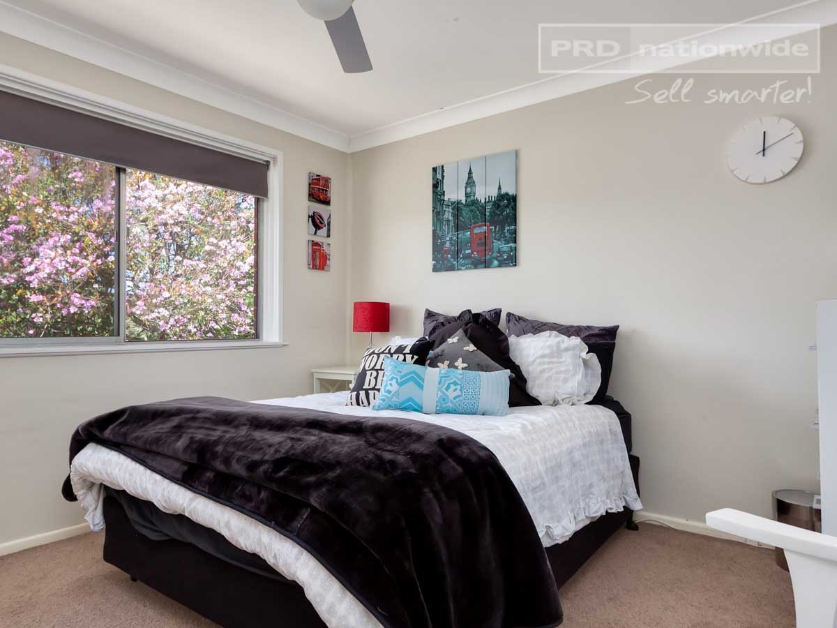 2/17 Cochrane Street KOORINGAL 8