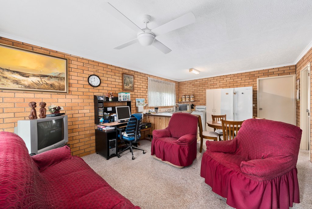 2/17 Corambara Crescent TOORMINA 3