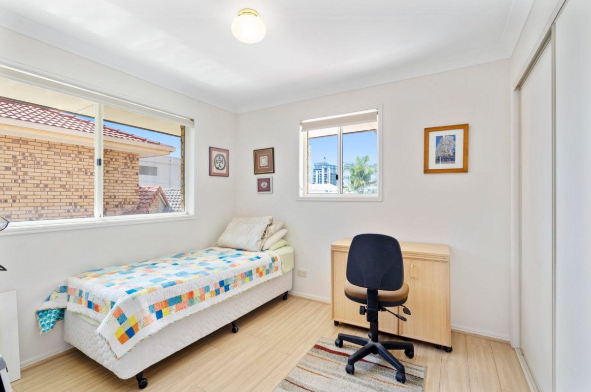 2/17 Deodar Drive Burleigh Heads 14