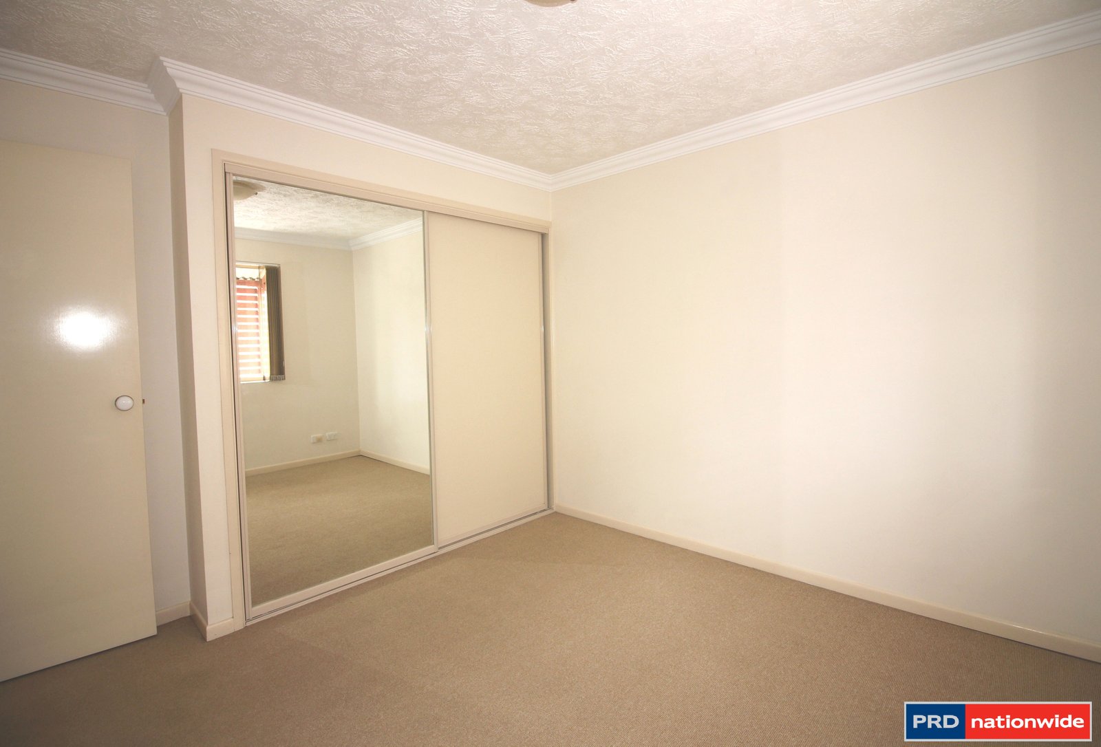 2/17 DWYER Street NUNDAH 4