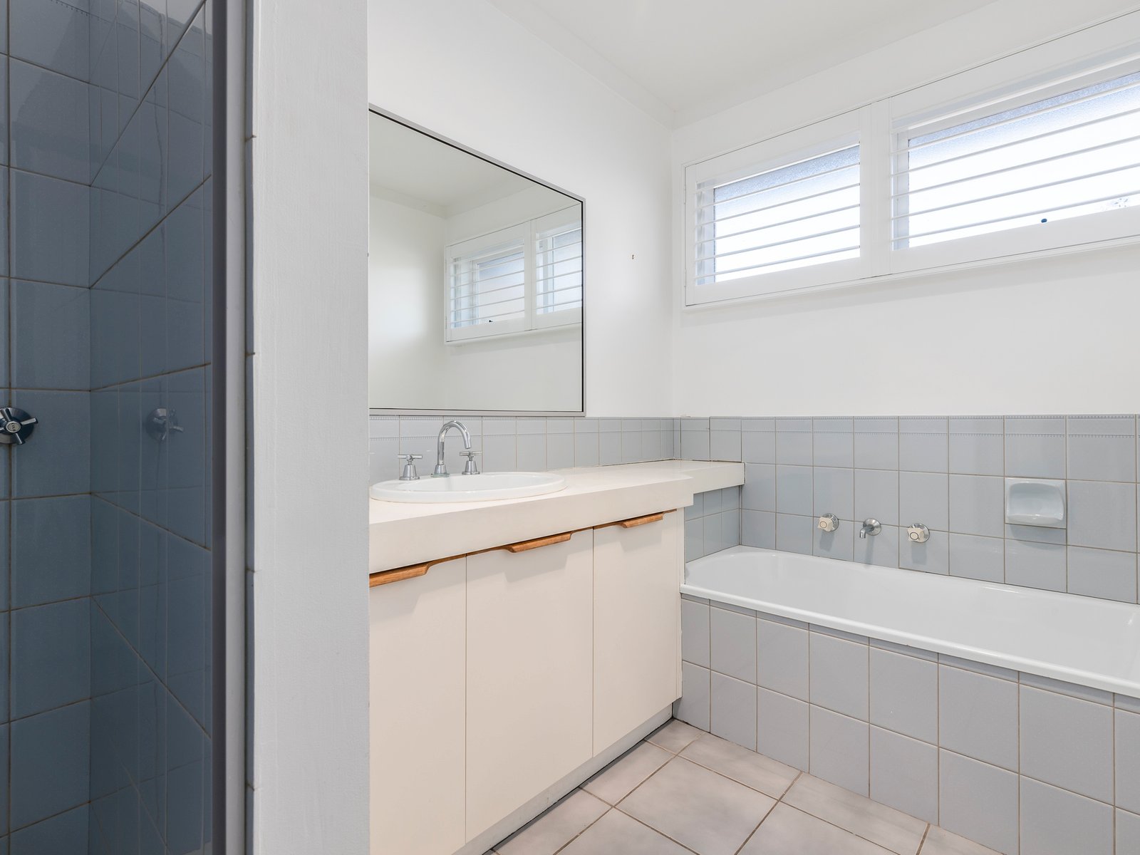 Real Estate and Property in 2/17 Emperor Drive, Ocean Grove, VIC