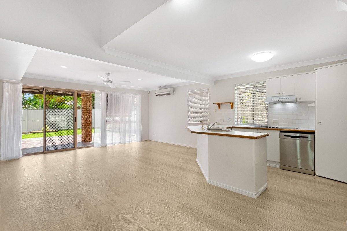 2/17 Ferny Fairway Burleigh Heads 4