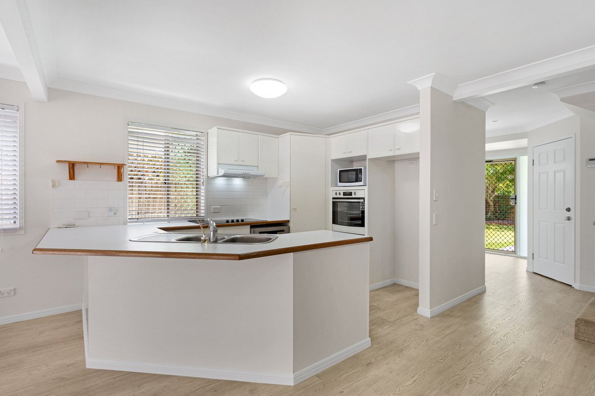 2/17 Ferny Fairway Burleigh Heads 6