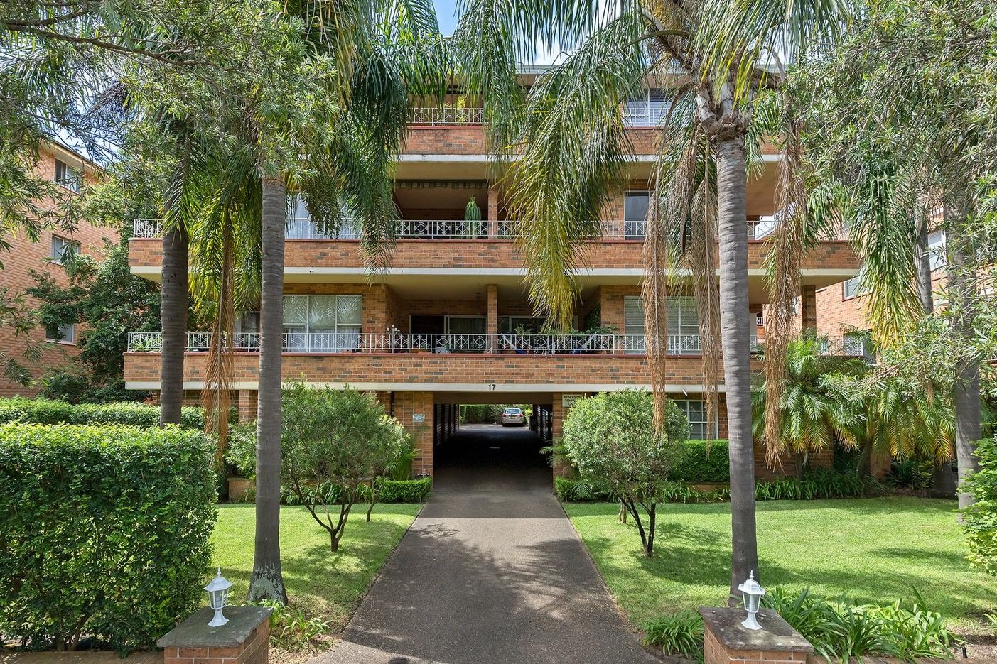 2/17 Gordon Street BRIGHTON-LE-SANDS 1