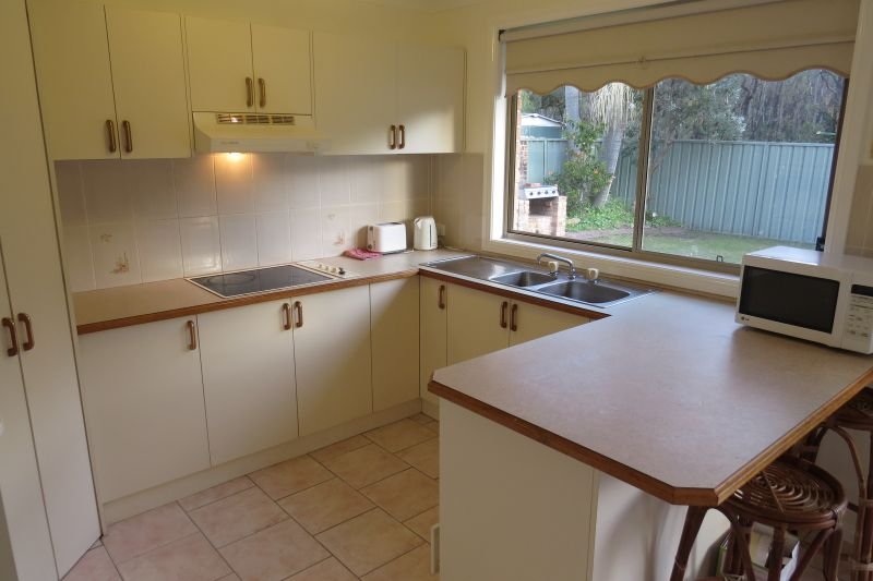 2/17 Jellicoe Close FINGAL BAY 5