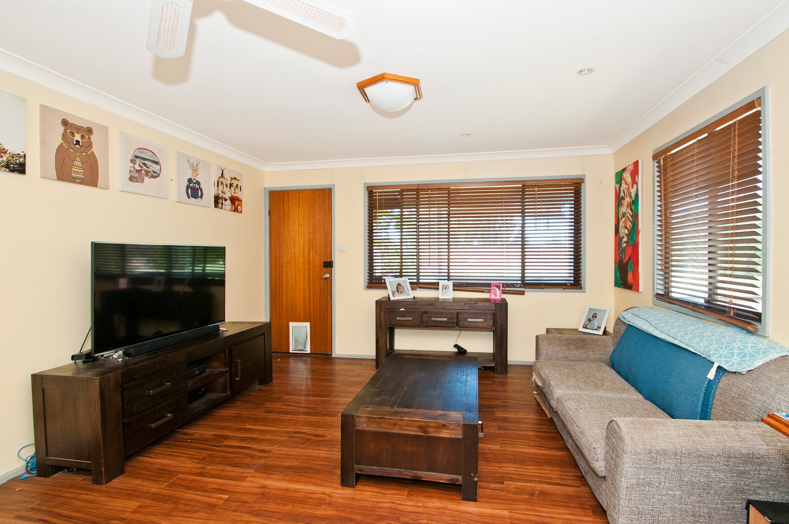 217 Kanahooka Road KANAHOOKA 1