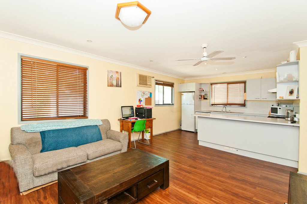 217 Kanahooka Road KANAHOOKA 2