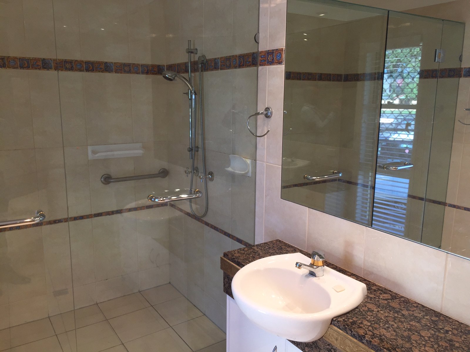 217 Markeri Street MERMAID WATERS 7