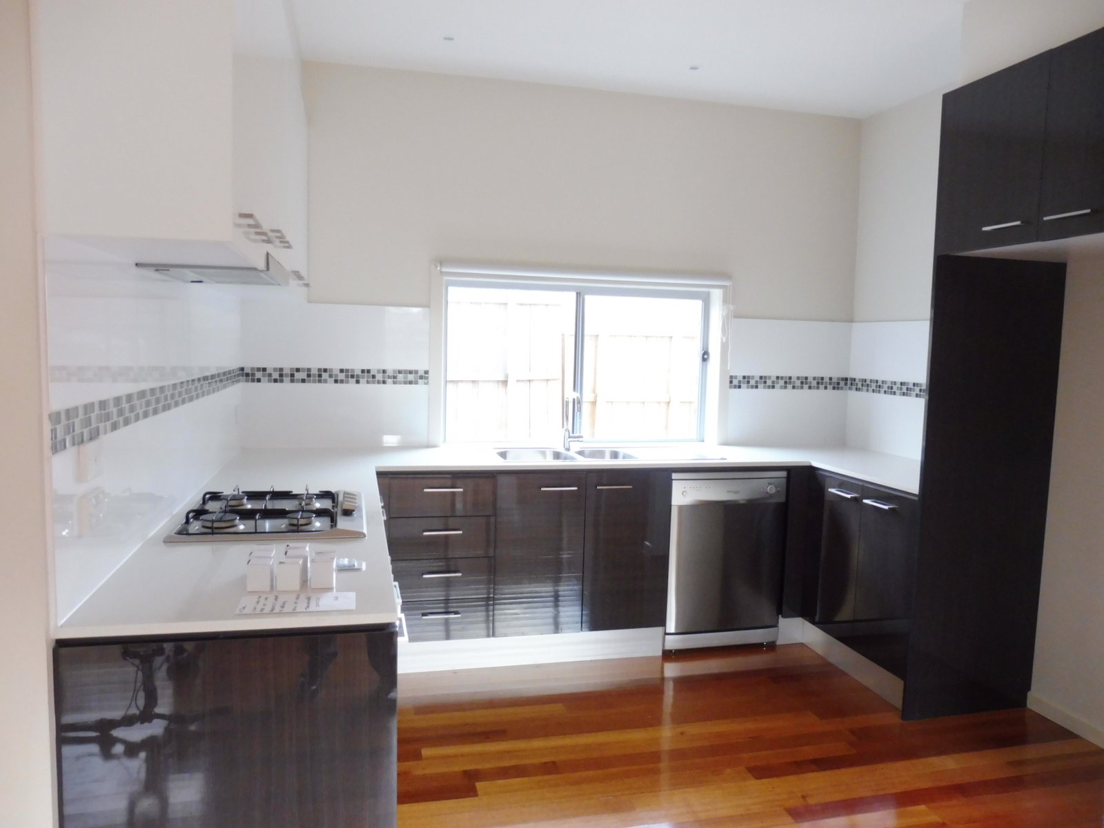 Gallery: 2/17 Melrose Street