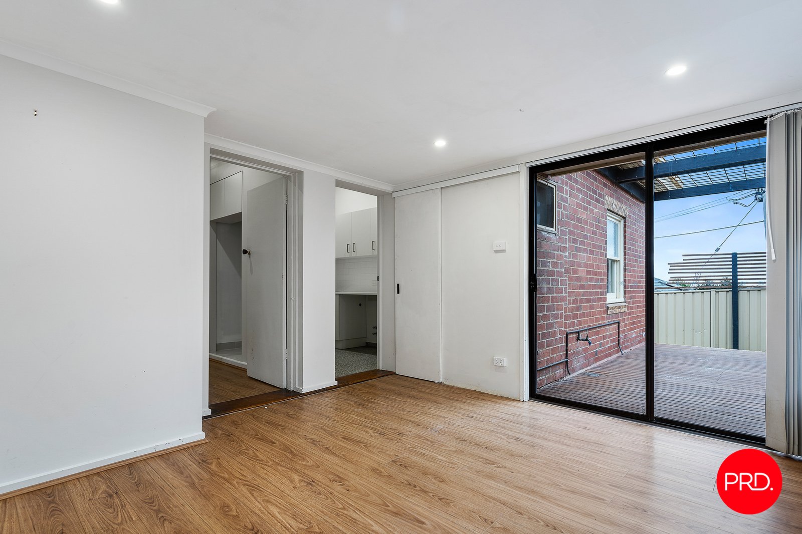 217 Neale Street FLORA HILL 8