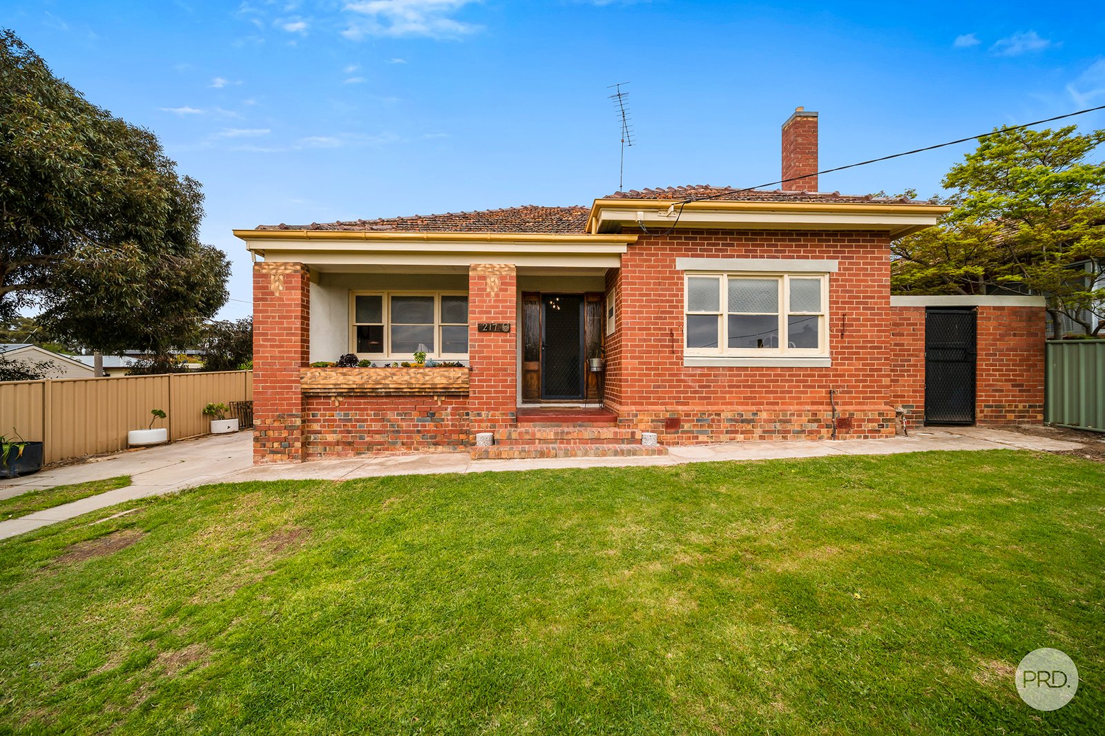 217 Neale Street FLORA HILL 1