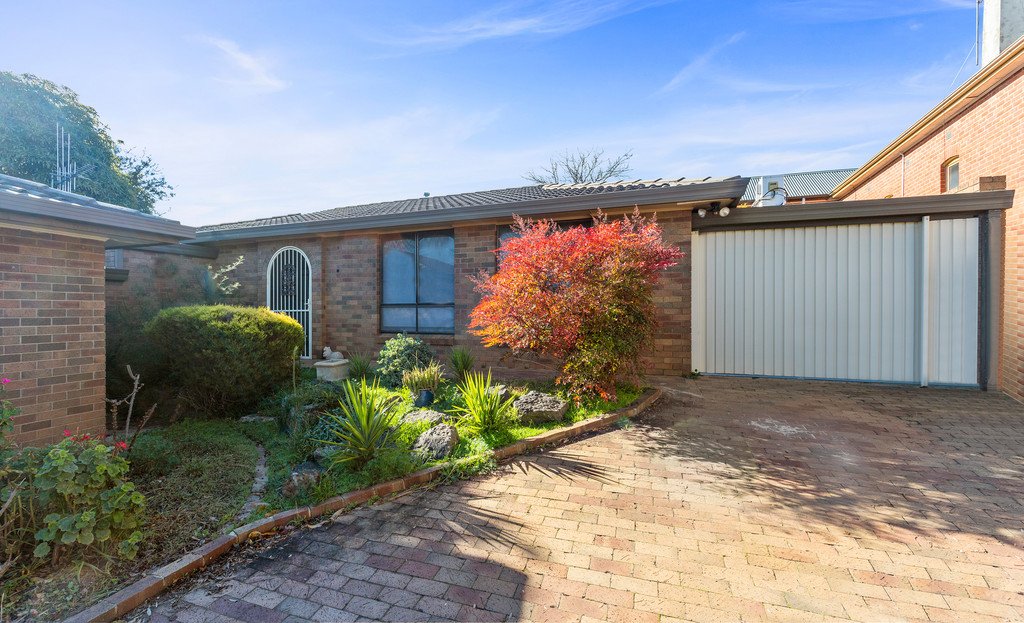2/17 Neale Street KENNINGTON 1
