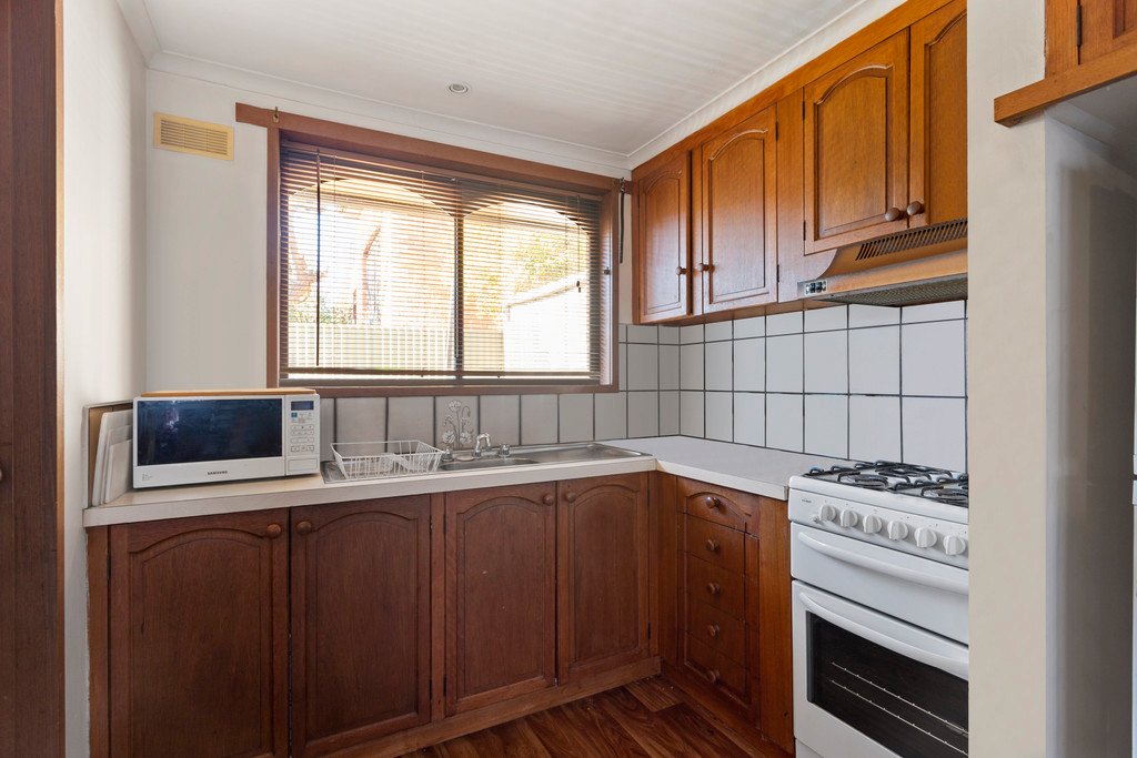 2/17 Neale Street KENNINGTON 5