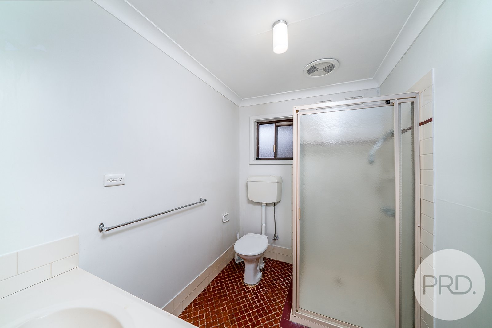 2/17 Nordlingen Drive WAGGA WAGGA 7