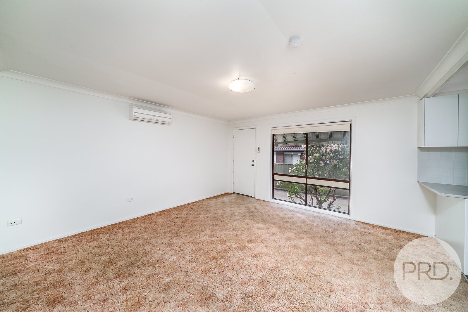 2/17 Nordlingen Drive WAGGA WAGGA 4