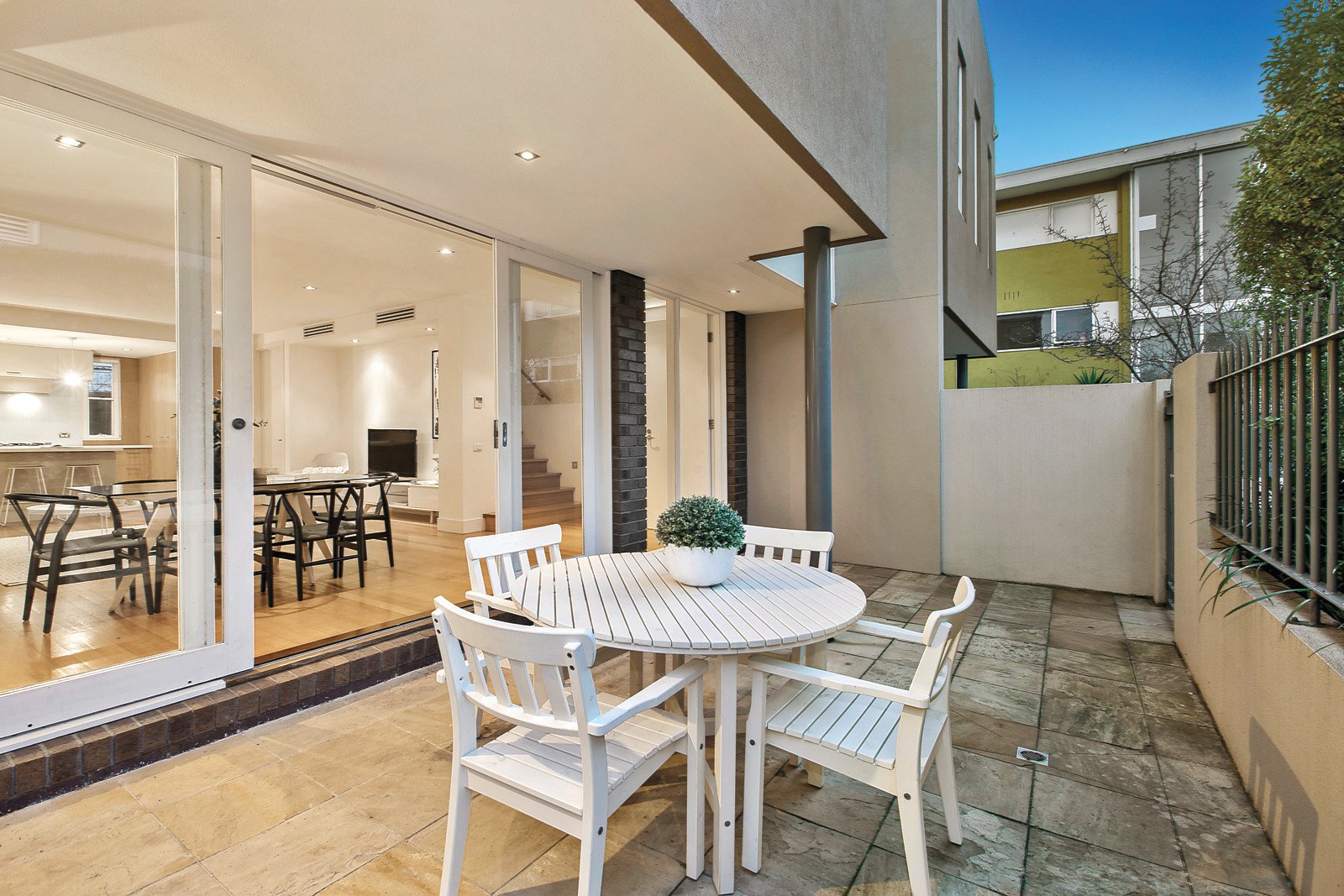 2/17 Northcote Road, Armadale, VIC