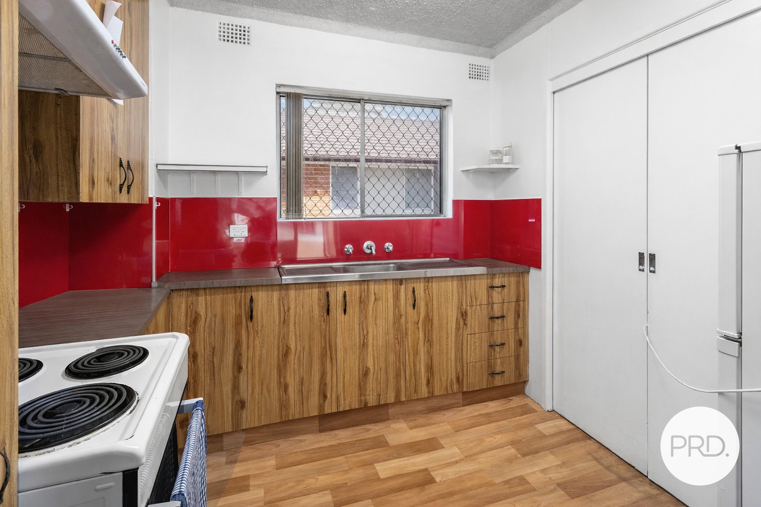 2/17 Prince Edward Drive BROWNSVILLE 2