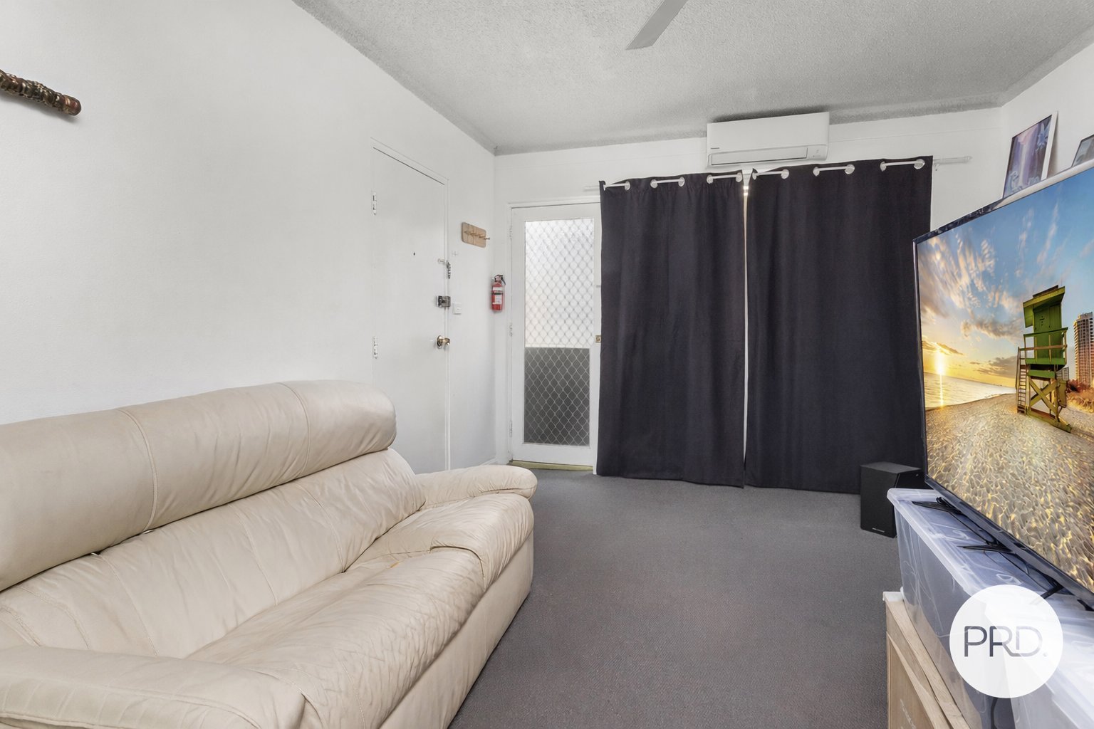 2/17 Prince Edward Drive BROWNSVILLE 3