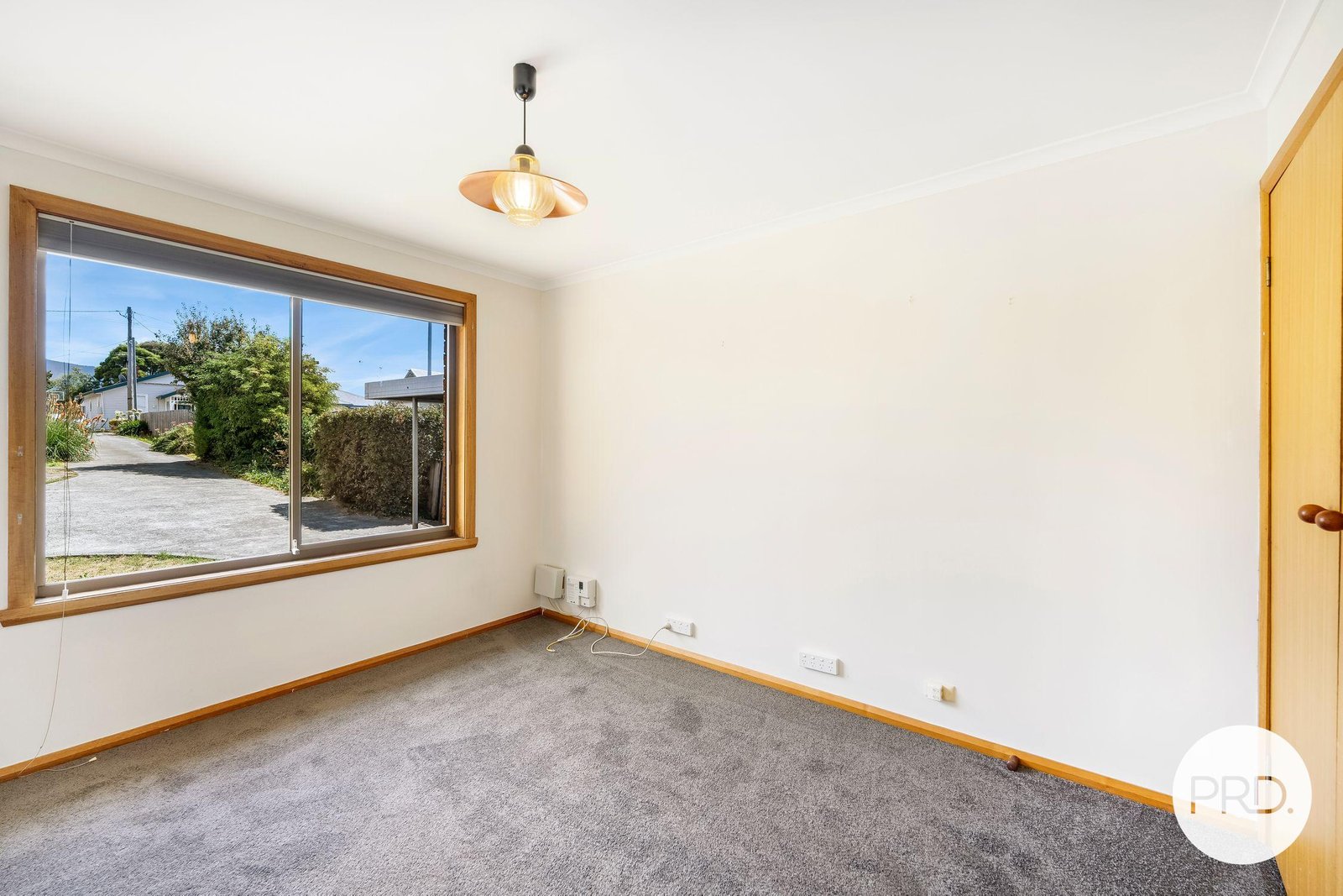 2/17 Riverway Road MONTROSE 6