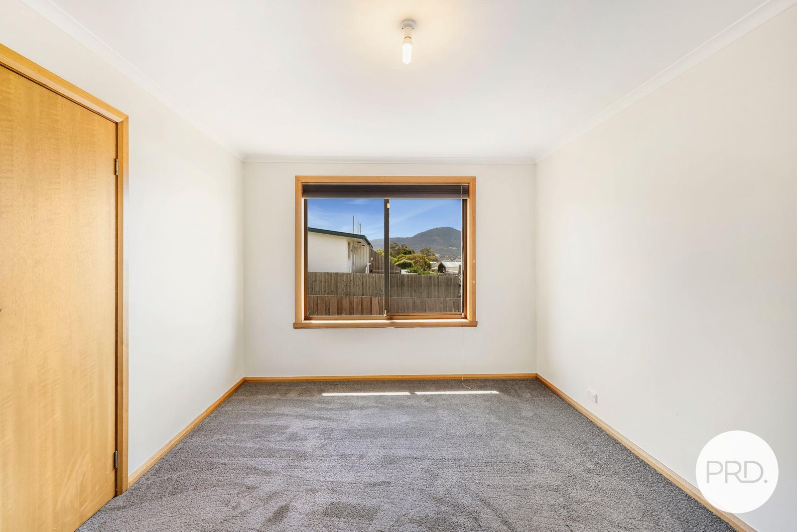 2/17 Riverway Road MONTROSE 7