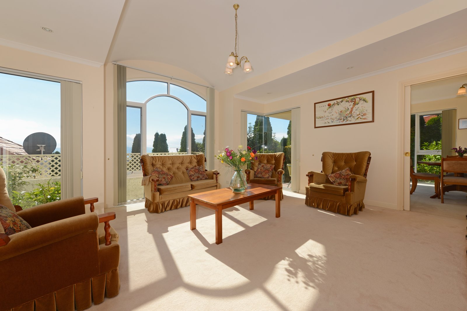 2/17 Rose Court SANDY BAY 4