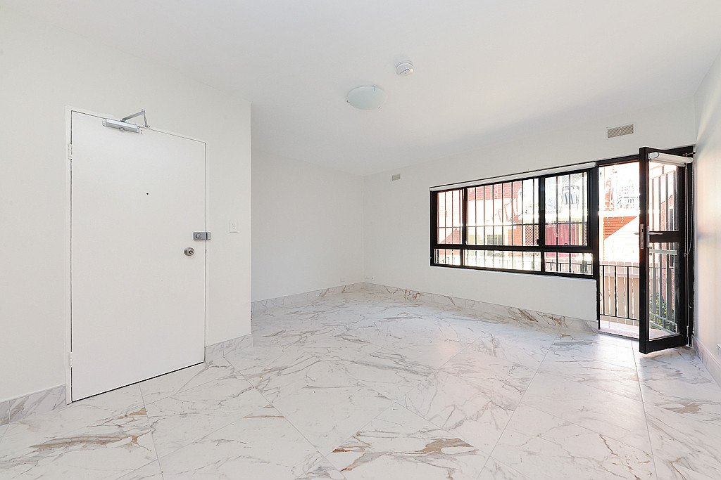 2/17 Templeman Crescent HILLSDALE 1