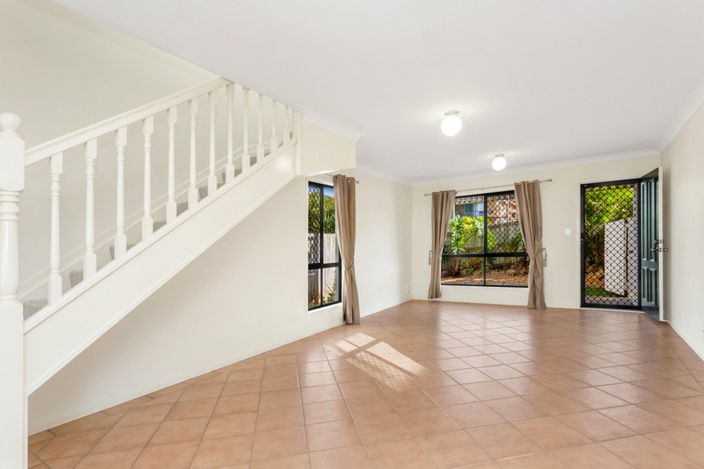 2/17 Upton Street NUNDAH 2