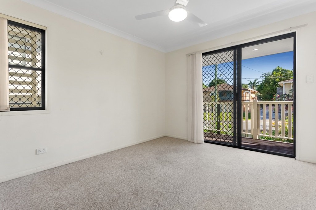 2/17 Upton Street NUNDAH 5