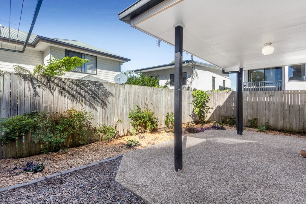 2/17 Upton Street NUNDAH 11