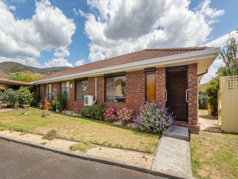 2/17 Walgett Place GLENORCHY 1