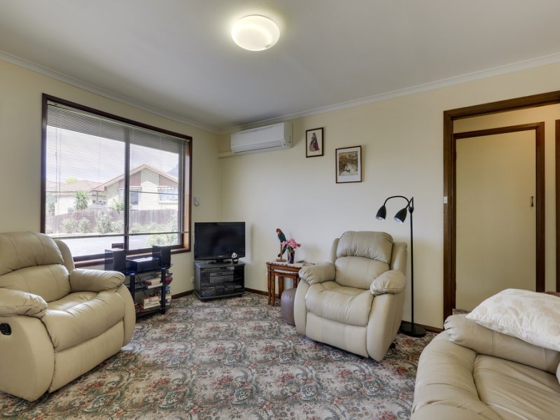 2/17 Walgett Place GLENORCHY 5