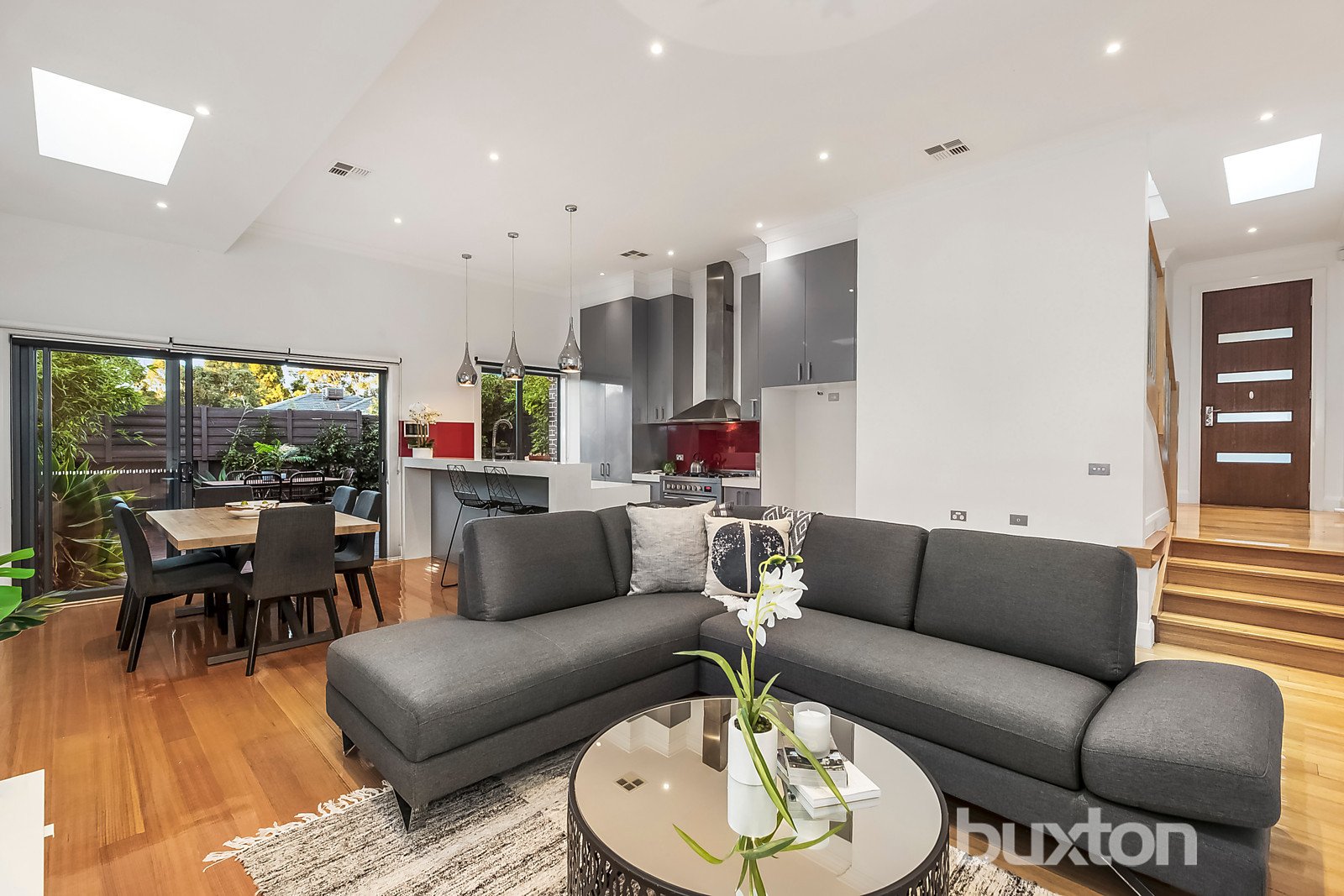 Gallery: 2/17 Webb Street
