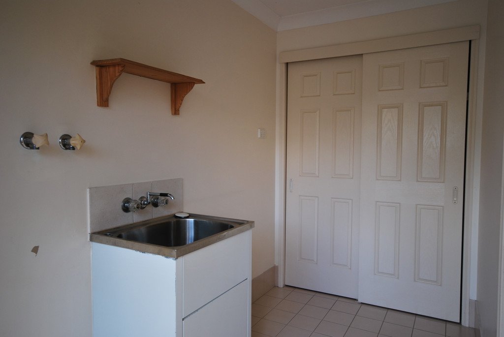2/17 Whipbird Court BURLEIGH WATERS 7