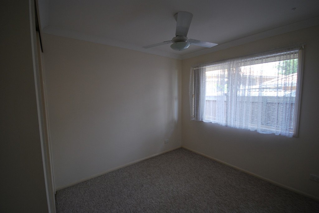 2/17 Whipbird Court BURLEIGH WATERS 14