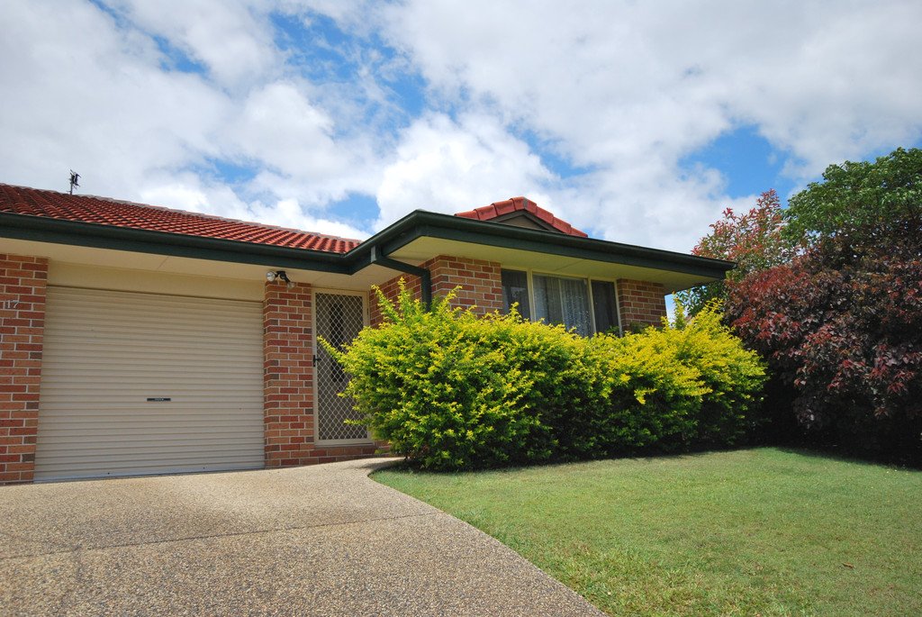 2/17 Whipbird Court BURLEIGH WATERS 20